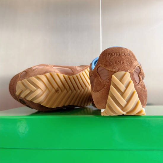 B0T*EGA VENE*A SNEAKERS BV042