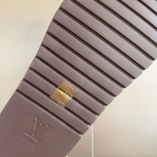 L-CROSSKICK-V SLIDES LLL006