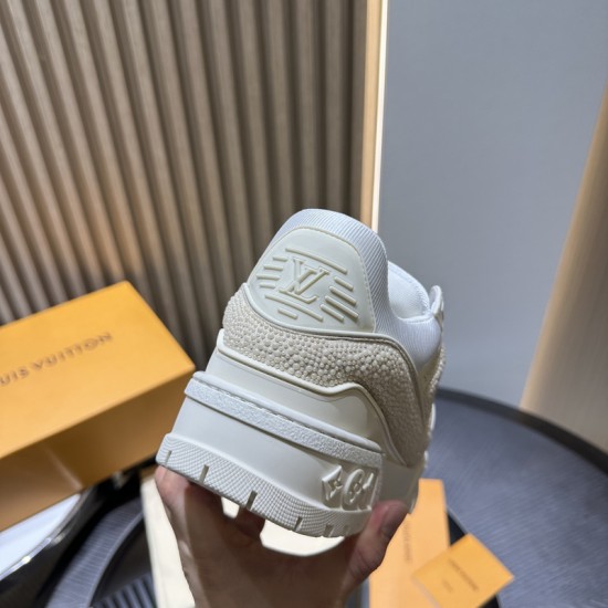 L0uis V*1t*on Sneaker - LL093