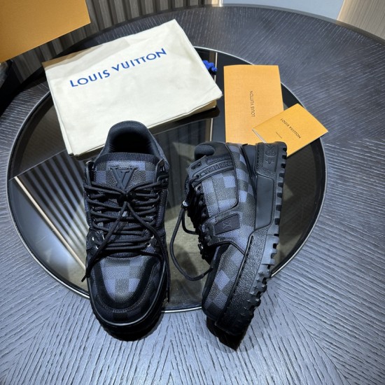 L0uis V*1t*on Sneaker - LL092