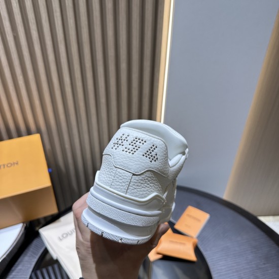 L0uis V*1t*on Sneaker LL047