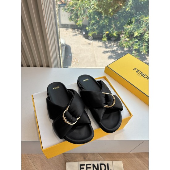 F**di Slides FD003