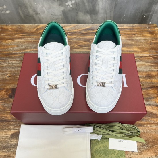 Gv*c1 SNEAKERS GU025