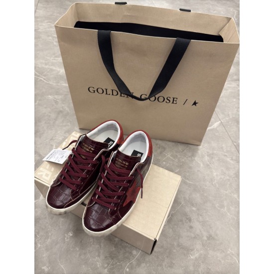 GOLDEN GOOSE SNEAKERS GO033