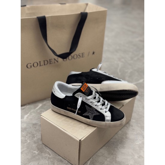 GOLDEN GOOSE SNEAKERS GO032
