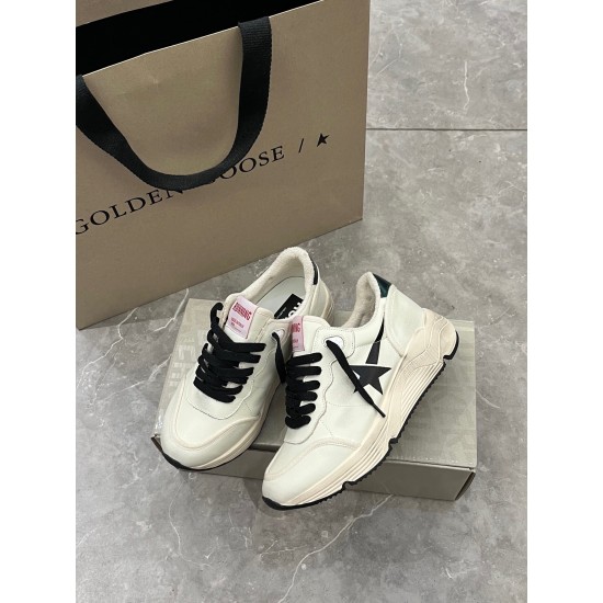 GOLDEN GOOSE SNEAKERS GO026