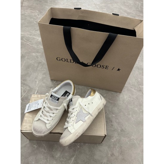 GOLDEN GOOSE SNEAKERS GO019