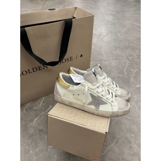 GOLDEN GOOSE SNEAKERS GO019