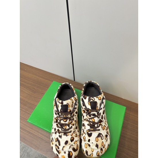 B0T*EGA VENE*A SNEAKERS BV035