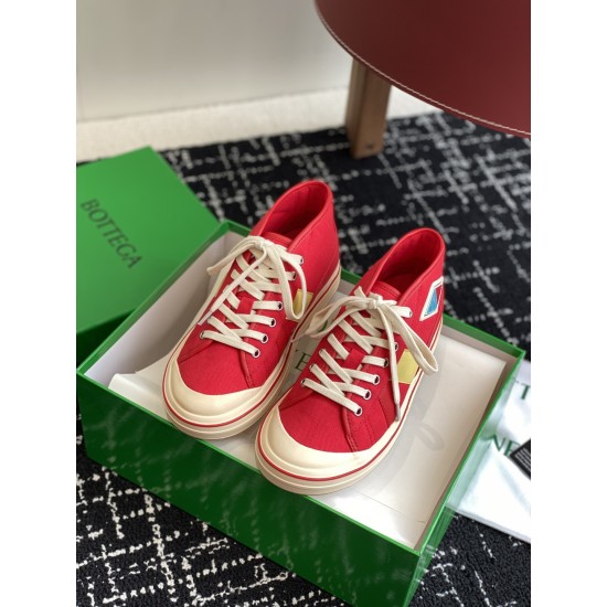 B0T*EGA VENE*A SNEAKERS BV031