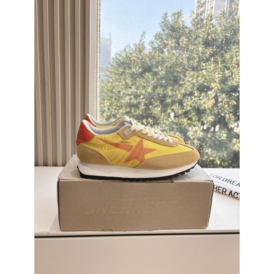 GOLDEN GOOSE SNEAKERS GO016