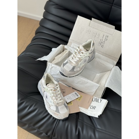 GOLDEN GOOSE SNEAKERS GO009