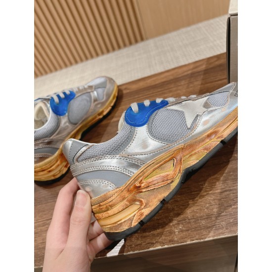 GOLDEN GOOSE SNEAKERS GO003