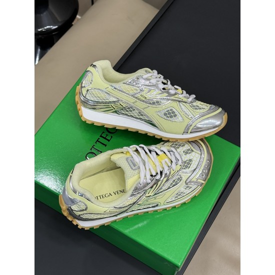 B0T*EGA VENE*A SNEAKERS BV026