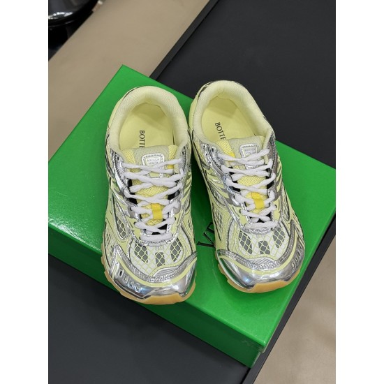 B0T*EGA VENE*A SNEAKERS BV026