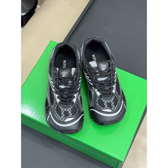 B0T*EGA VENE*A SNEAKERS BV025