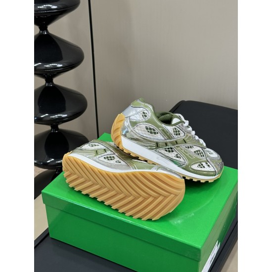 B0T*EGA VENE*A SNEAKERS BV024