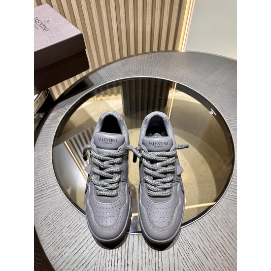 Va1e*ntin0 SNEAKERS VSD030