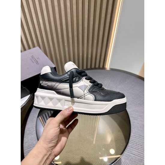 Va1e*ntin0 SNEAKERS VSD027