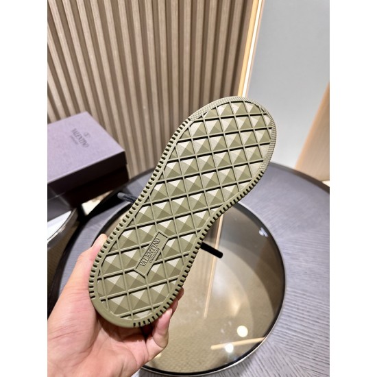 Va1e*ntin0 SNEAKERS VSD026
