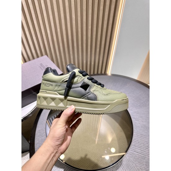 Va1e*ntin0 SNEAKERS VSD026