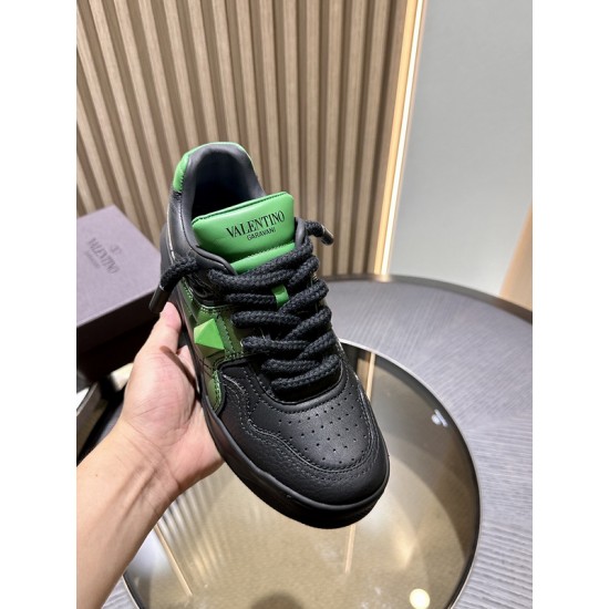 Va1e*ntin0 SNEAKERS VSD025