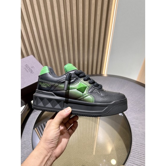 Va1e*ntin0 SNEAKERS VSD025