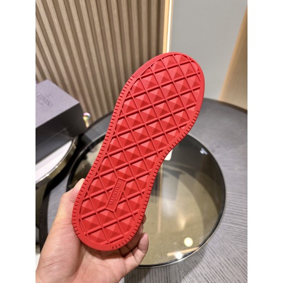 Va1e*ntin0 SNEAKERS VSD021