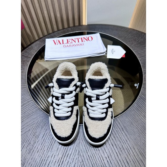 Va1e*ntin0 SNEAKERS VSD019