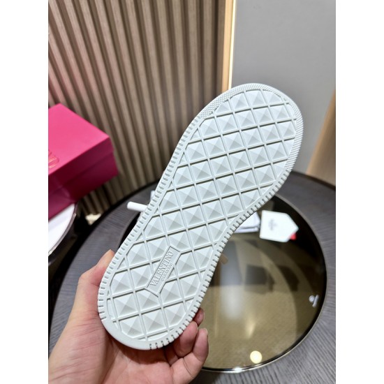Va1e*ntin0 SNEAKERS VSD018
