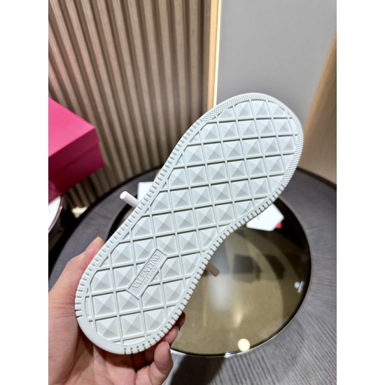 Va1e*ntin0 SNEAKERS VSD017
