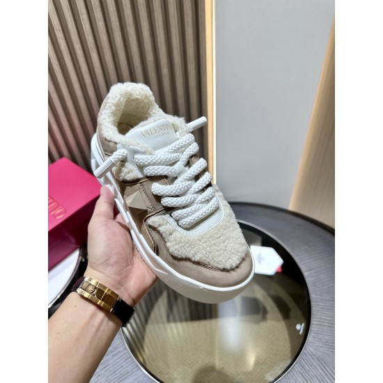 Va1e*ntin0 SNEAKERS VSD017