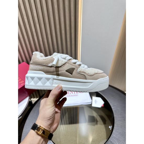 Va1e*ntin0 SNEAKERS VSD017