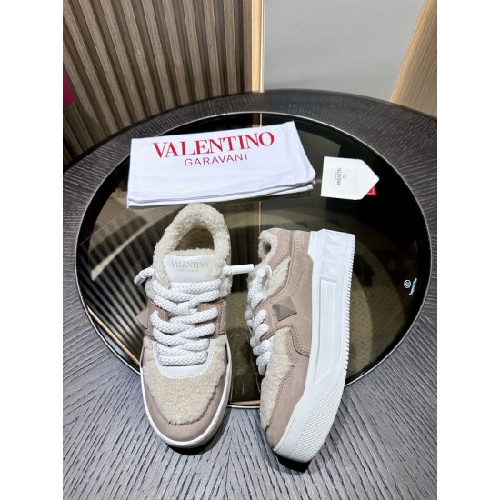 Va1e*ntin0 SNEAKERS VSD017