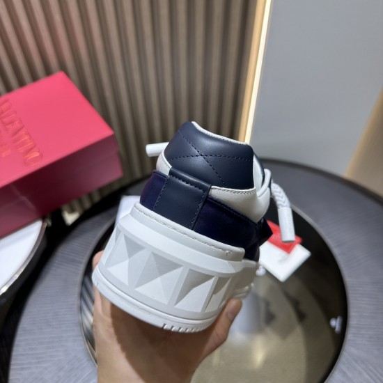 Va1e*ntin0 SNEAKERS VSD016