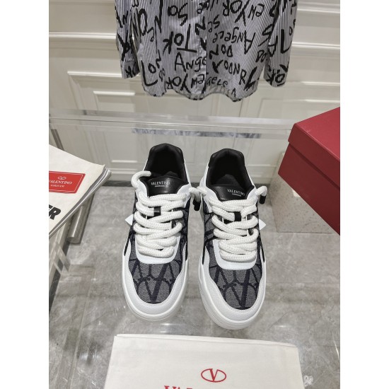 Va1e*ntin0 SNEAKERS VSD015