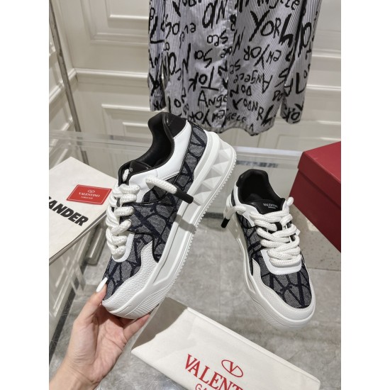 Va1e*ntin0 SNEAKERS VSD015