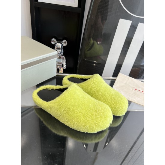 MARNI SLIDES MA017