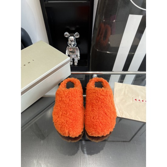 MARNI SLIDES MA010