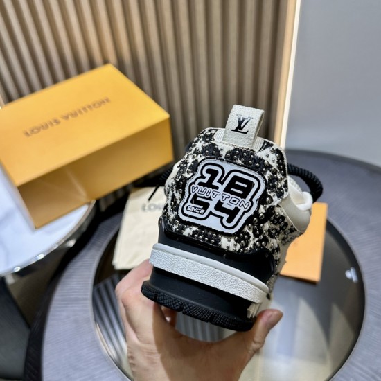 L0uis V*1t*on Sneaker - LL045