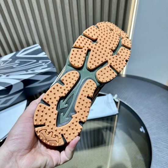 Off White sneakers OFF-004