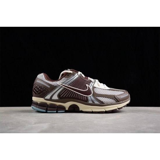 Nike Zoom Vomero 5 Earth Fossil (women