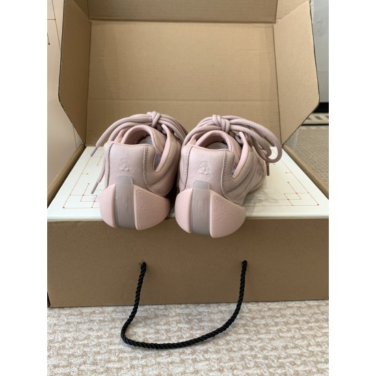 Mcqv*en sneakers - MC057