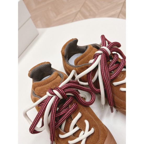 Mcqv*en sneakers - MC056