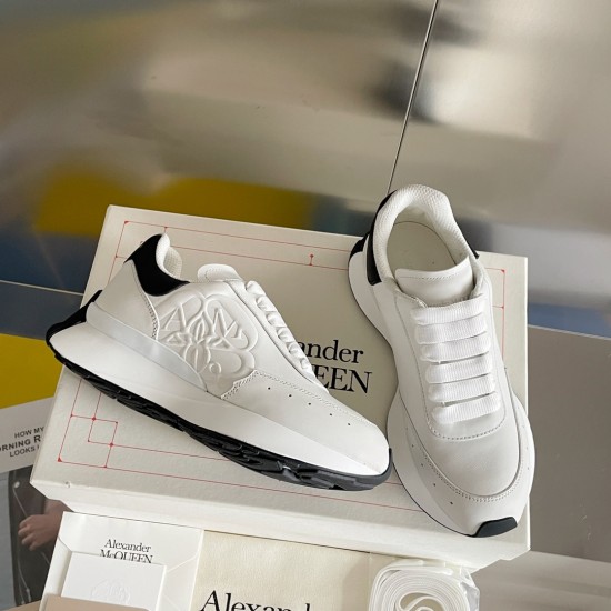 Mcqv*en sneakers - MC052