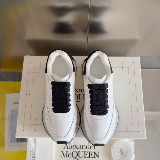 Mcqv*en sneakers - MC050