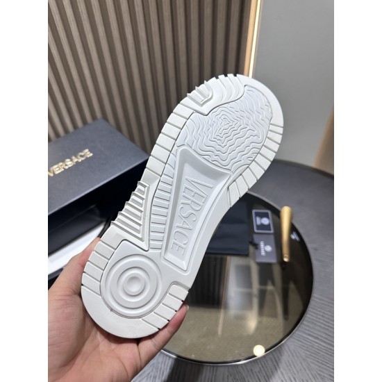 Va1e*ntin0 SNEAKERS VSD006