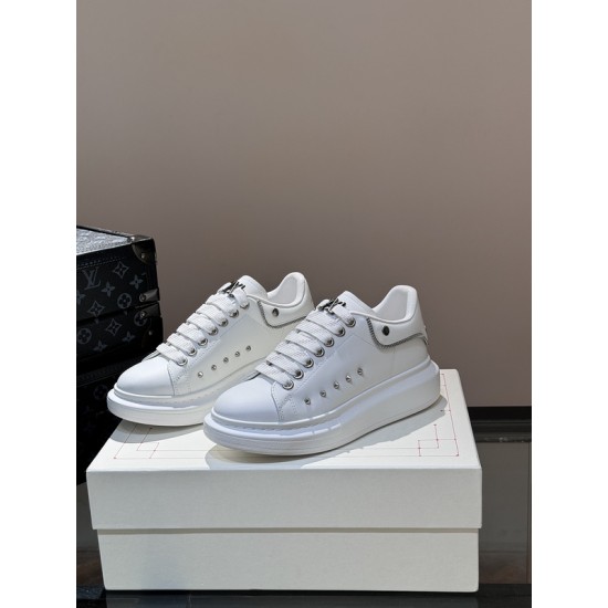 Mcqv*en sneakers - MC042