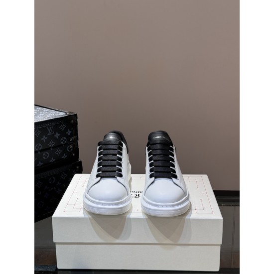 Mcqv*en sneakers - MC041