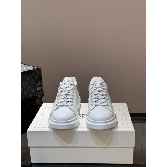 Mcqv*en sneakers - MC039